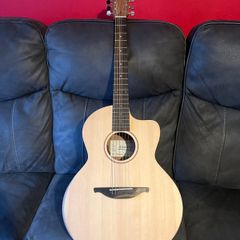Sheeran by Lowden S04