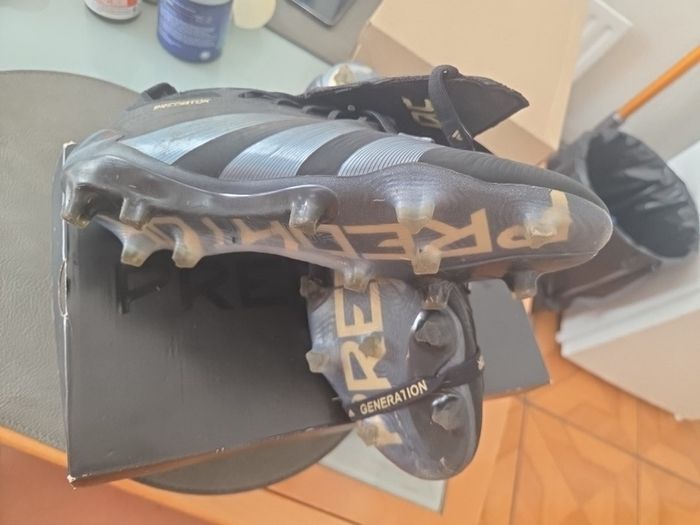 Predator elite football/soccer  boots