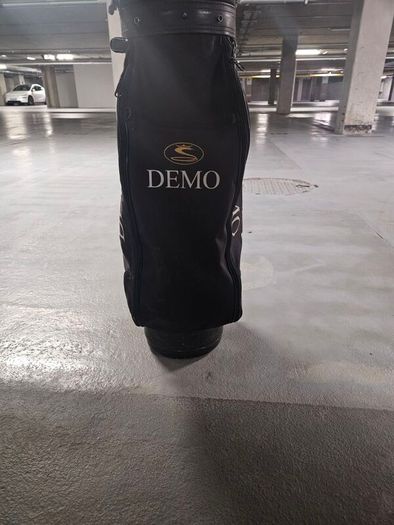 Golf Bag For  Sale Must Collect