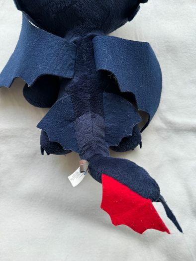 How To Train Your Dragon 2 Toothless Plush 2014 Very USEd DIRty Please look at the pictures