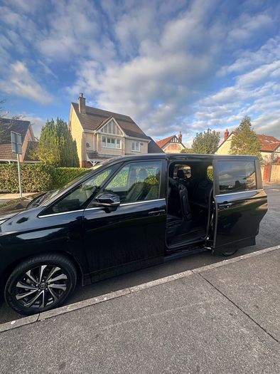 Toyota Voxy 2022