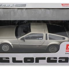 DeLorean 1:19 model