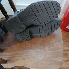ecco Chelsea boots