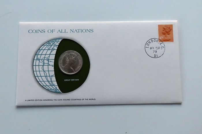 Vintage great Britain 1979 Coin Stamp cover BUNC