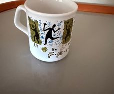Vintage 1990s Friends TV show mug. Made in England