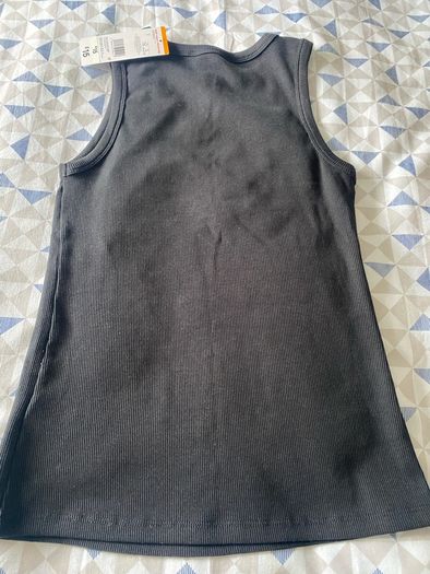 Size S black ribbed top
