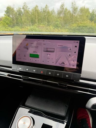 Mg4 trophy 150kw 64kwh long range