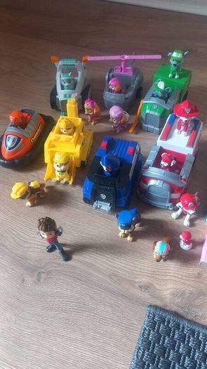 free paw patrol toys & books