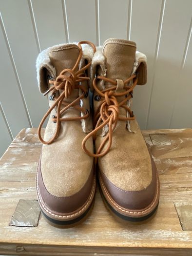Clarks ankle women winter boots size 5.5 EU 39
