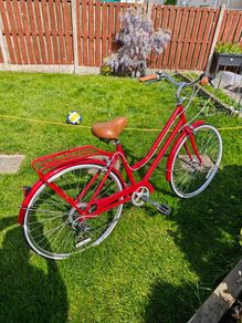Beautiful Vintage-Style Red Step-Through City Bike