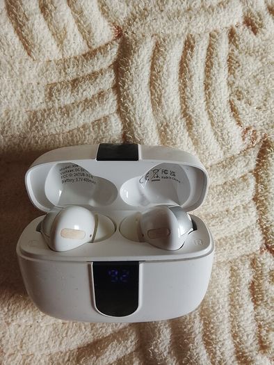 X08 earbuds
