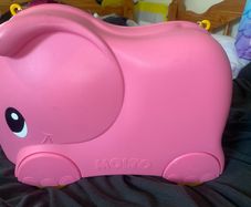 Kids Molto ride on suitcase