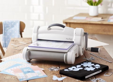 NEW! Sizzix Big Shot Plus - Starter Kit