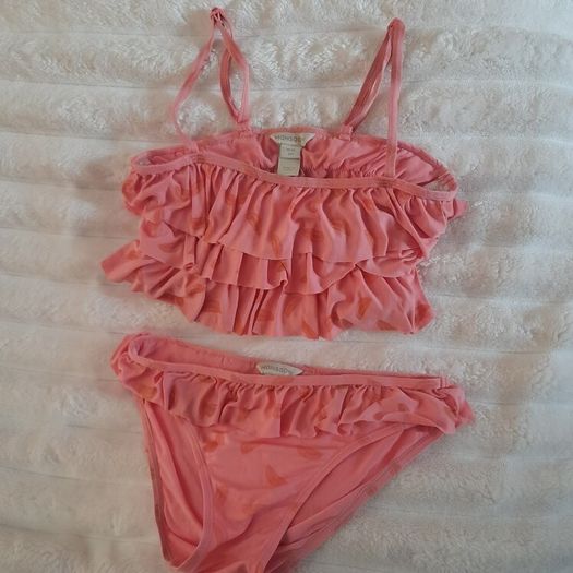 girls swimsuit