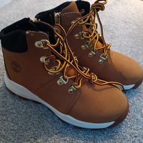 Timberland boots UK 13 EU32