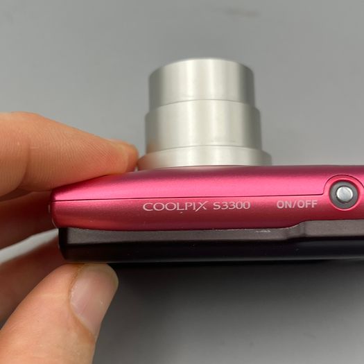 Nikon Coolpix S3300 16MP Digital Camera Pink - Full Kit