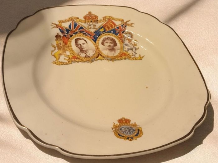 Vintage 1937 King George VI Coronation Tea Trio Cup Saucer Side Plate