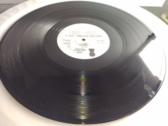 Master Techno - Volume 2 - Top Secret Records - ITALIAN Pressing - Quality Early 90s TECHNO!