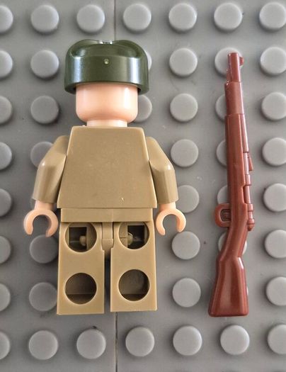 Lego compatible, military figures, soviet russian infantry. 15 figures plus rifles.