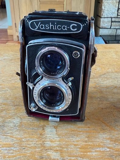 Yashica-C TLR Medium Format Film Camera + Original Leather Case