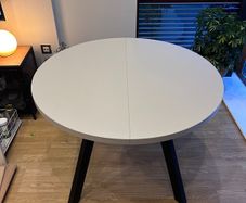 Extendable Dining Table
