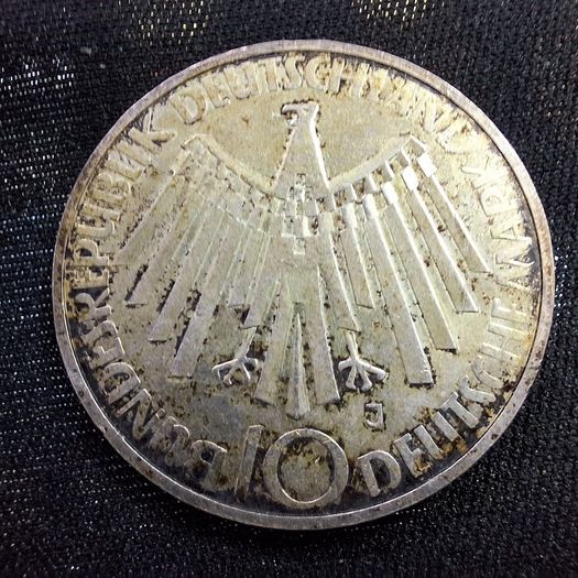 Germany 10 Deutsche Mark Commemorative Coin - 1972 Munich Olympics Silver .625