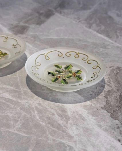 New Yankee Candle Pair of Frosted Glass Christmas Holly Candle Holders