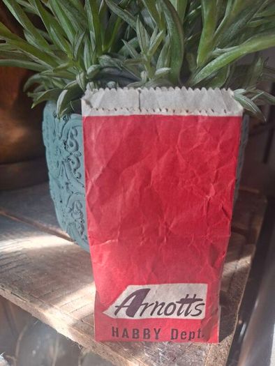 Vintage Arnotts bag