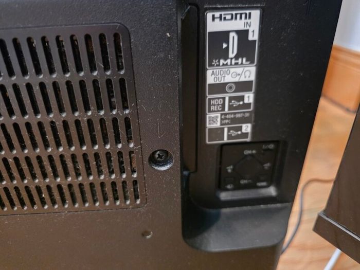 sony 32in TV