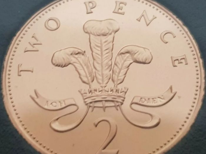 Royal Mint United Kingdom 1987 Proof Coin Collection Red Leather Case Coa