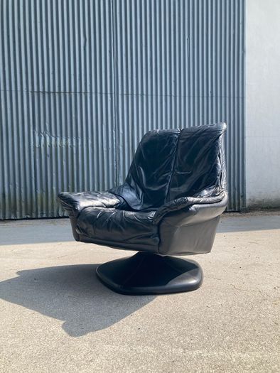 Mid Century Swivel Lounge Chair - Warehouse and Showroom Open Saturday  15th August 12 till 4pm 12 till 4pm Eircode R95T227