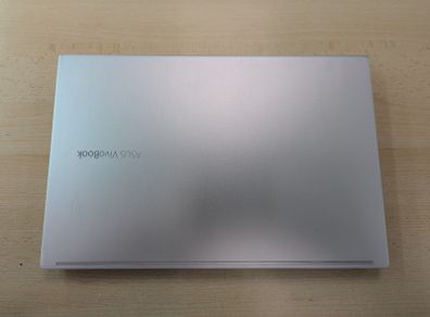 ASUS VivoBook 14 14"