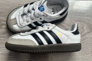Toddler Adidas Runners - UK 4