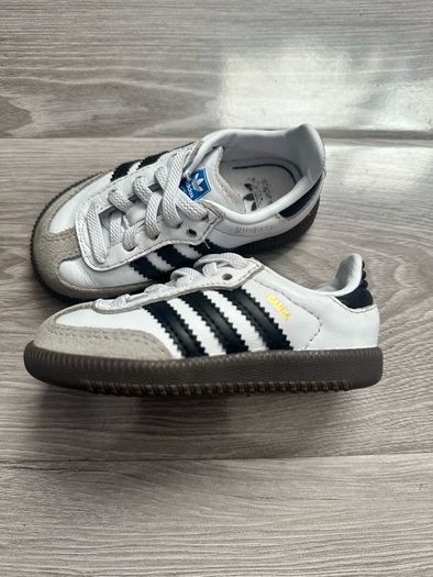 Toddler Adidas Runners - UK 4