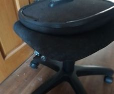 Free Broken Office Chair (For Parts/Repair/DIY Project