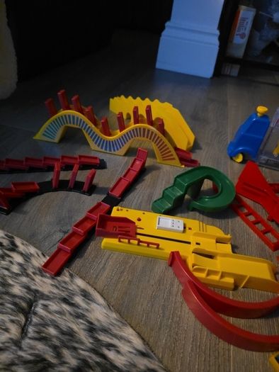 Dominoes set