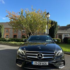 Mercedes Benz black e class 220 AMG with black int