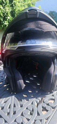 Motorcycle helmet