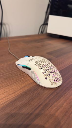 glorious model o mouse