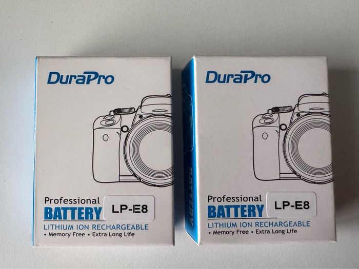 2 x LP-E8 Batteries and Charger