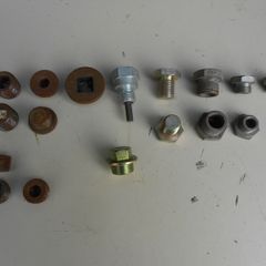 Selection Of Engine Drain Plugs.