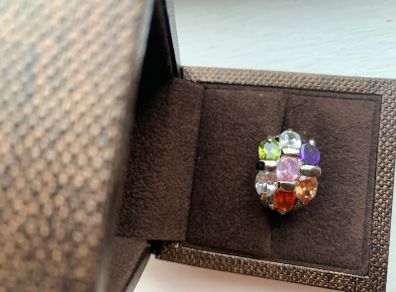 Multicoloured stones