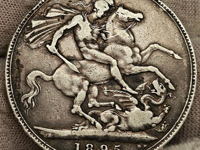 Great Britain Silver 1895 Crown Queen Victoria LIX