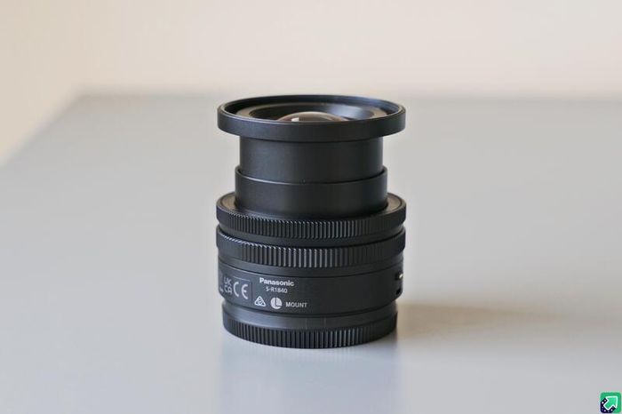 Panasonic Lumix 18 - 40mm Lens