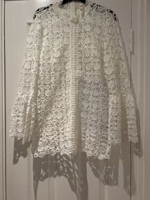 Lace  Top long sleeve BNWT