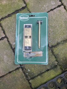 door closer
