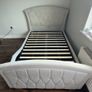 ottoman 4' bed Image 2