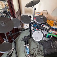 Roland TD-3 drum kit + V-drums PM-10 drum monitor