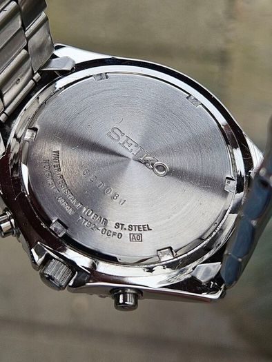 Watch Seiko Pilot Chronograph.