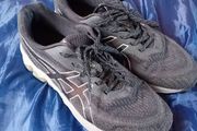 Asics trainers